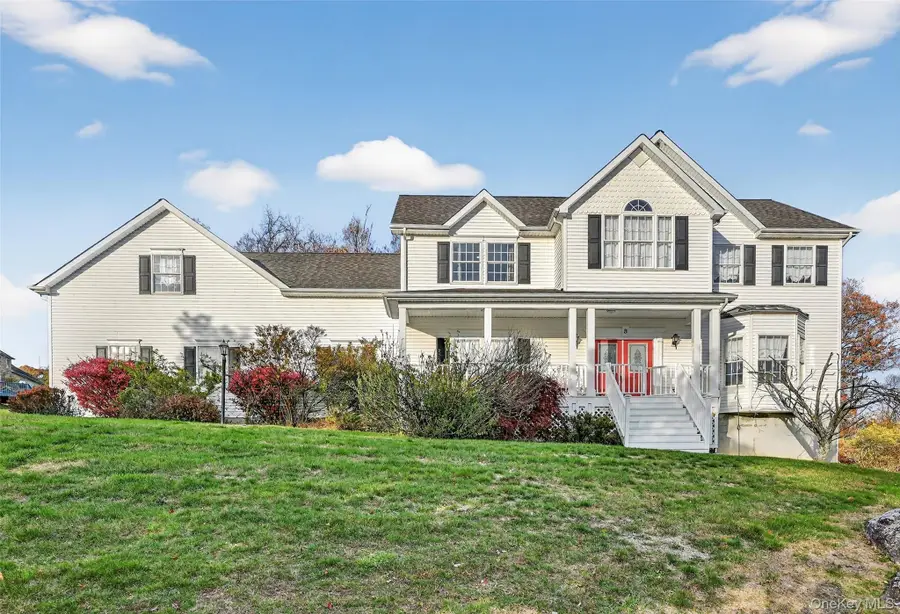 8 Alloway Crescent, Highland Mills, NY 10930 - Image #3