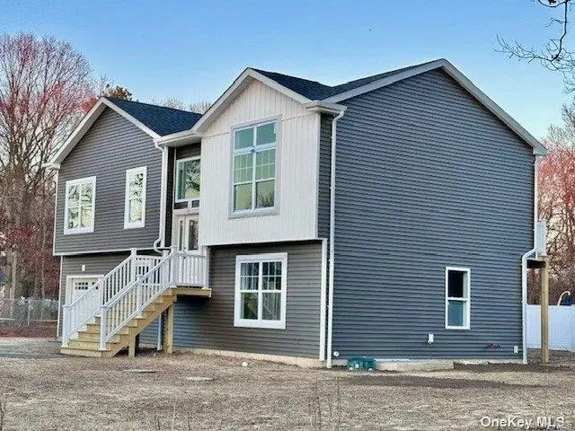 40 St George Drive, Shirley, NY 11967 - Image #2