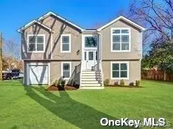 40 St George Drive, Shirley, NY 11967 - Image #3