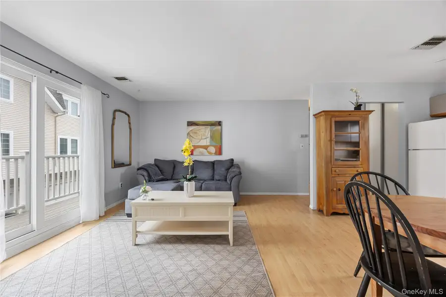 116 Westend Avenue #8, Freeport, NY 11520 - Image #2