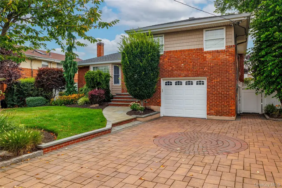 2863 Harbor Road, Merrick, NY 11566 - #2