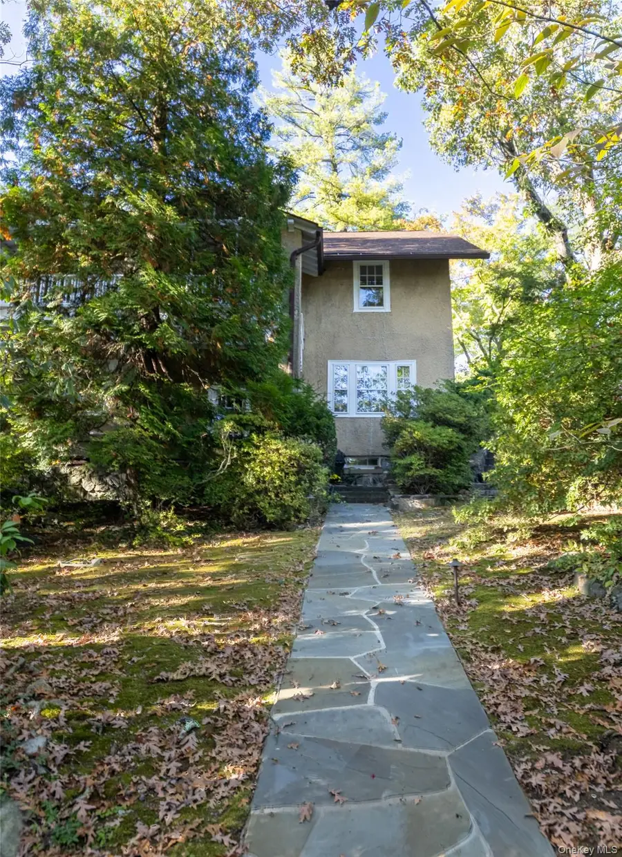 65 Circle Drive, Hastings On Hudson, NY 10706 - Image #2