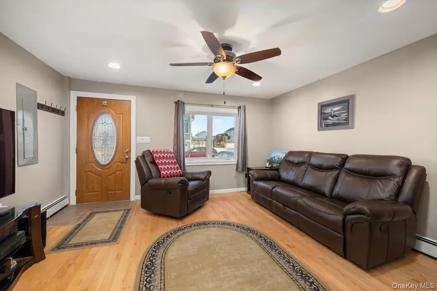 33 W 11th Road, Broad Channel, NY 11693 - Image #2