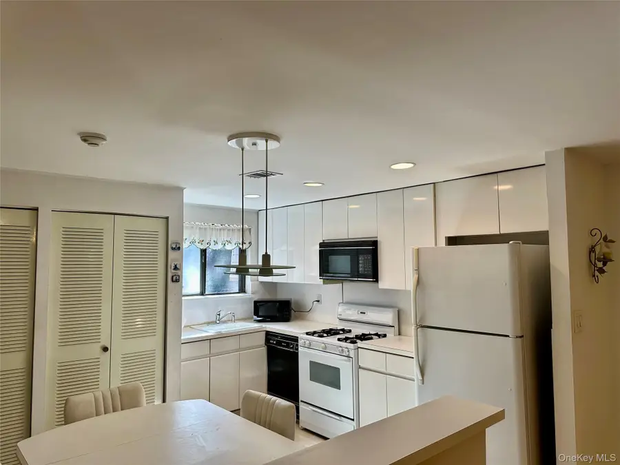 247 Birchwood Road, Medford, NY 11763 - Image #2