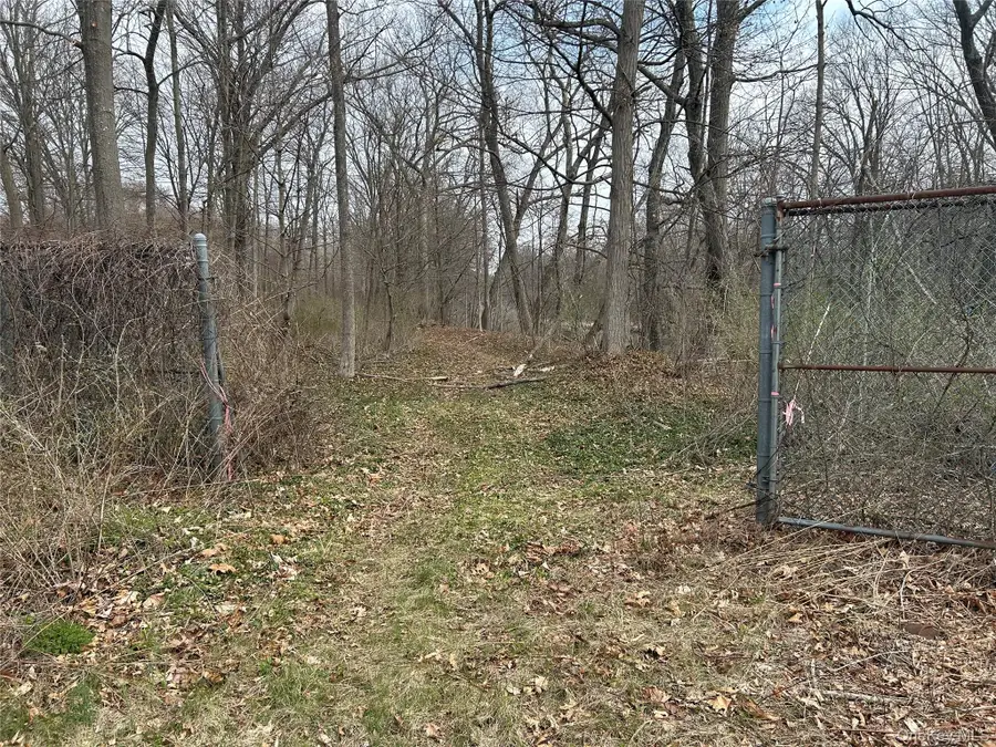 67 Jackson Road, Poughkeepsie, NY 12603 - Image #2