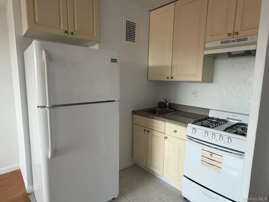 83-60 118th Street #11D, Kew Gardens, NY 11415 - Image #3