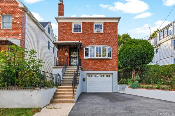 105 Hart Avenue, Yonkers, NY 10704