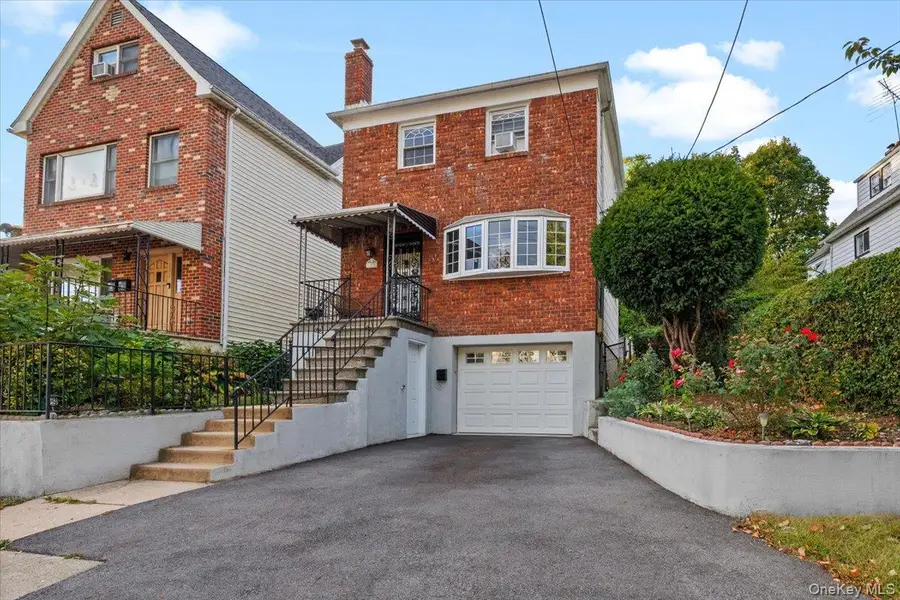 105 Hart Avenue, Yonkers, NY 10704 - Image #2