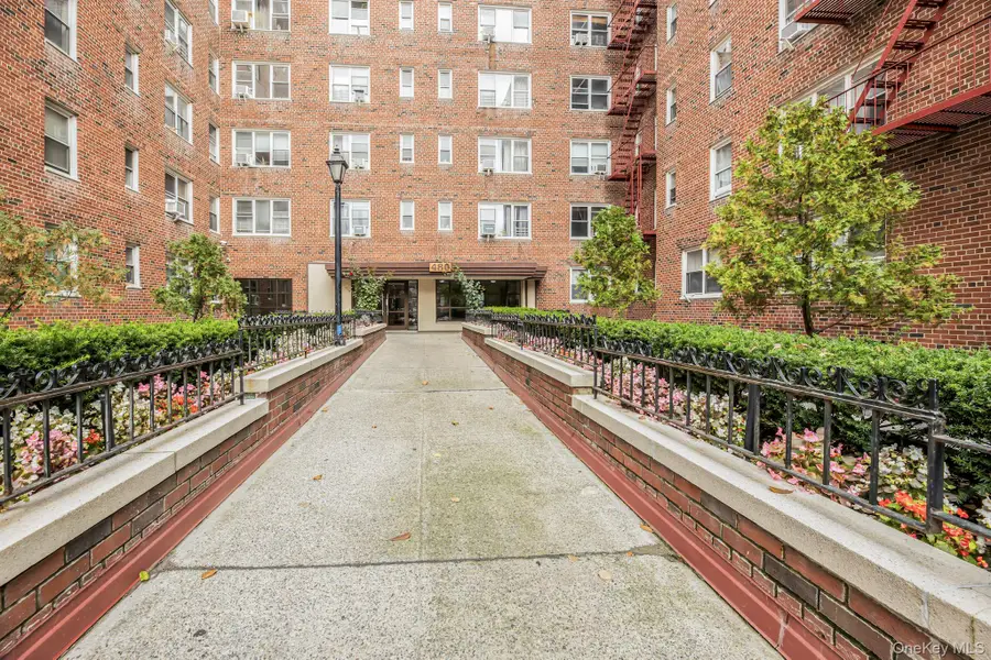 480 Riverdale Avenue #7L, Yonkers, NY 10705 - Image #2