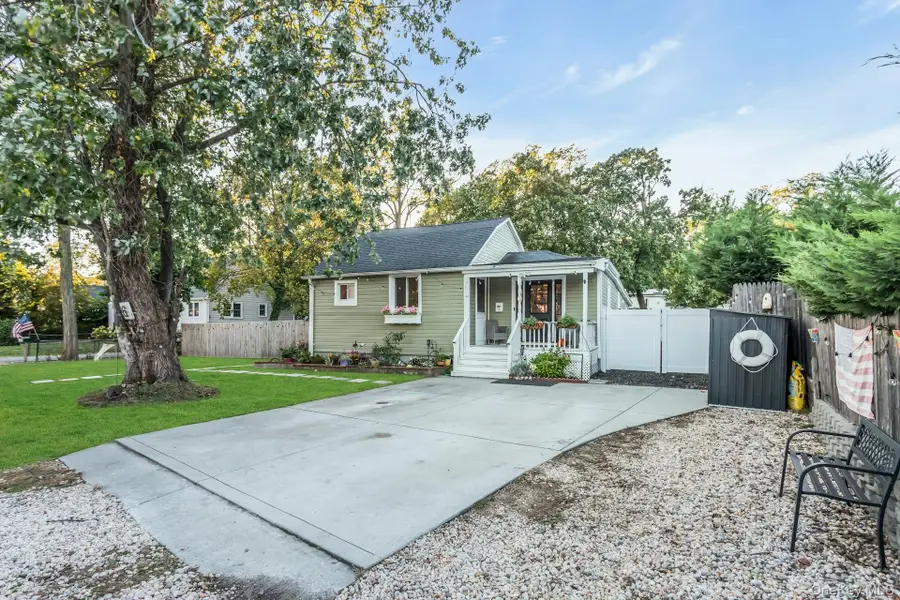 6 Franklin Avenue, Bayville, NY 11709 - Image #2