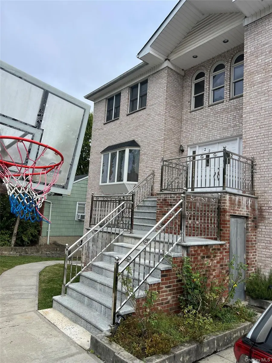 22 Truman Avenue, Yonkers, NY 10703 - Image #2