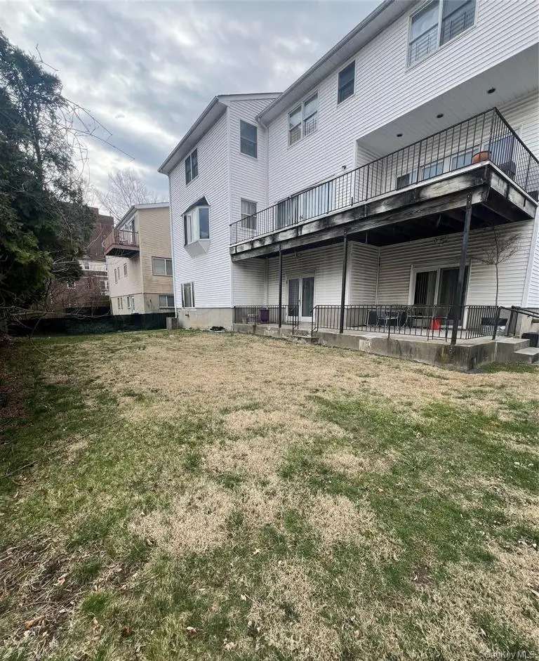 22 Truman Avenue, Yonkers, NY 10703 - Image #3