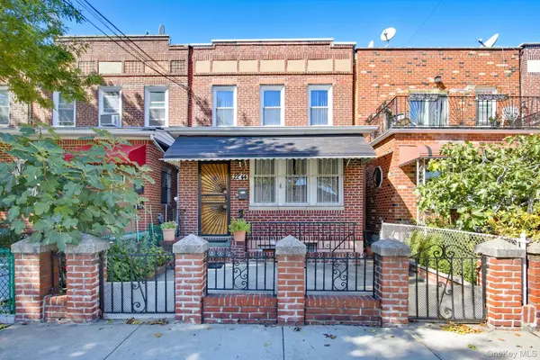 2244 43rd Street, Astoria, NY 11105