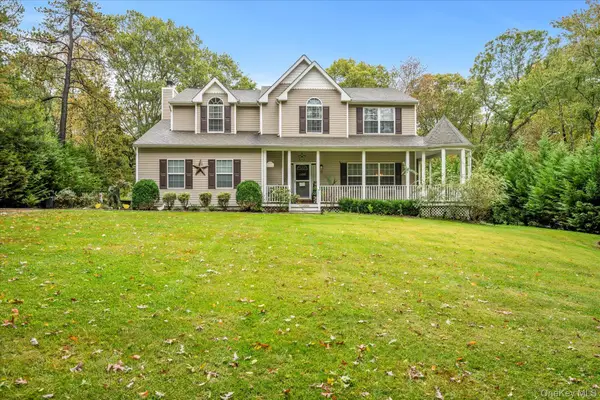 10 Cedar Grove Terrace, Middle Island, NY 11953