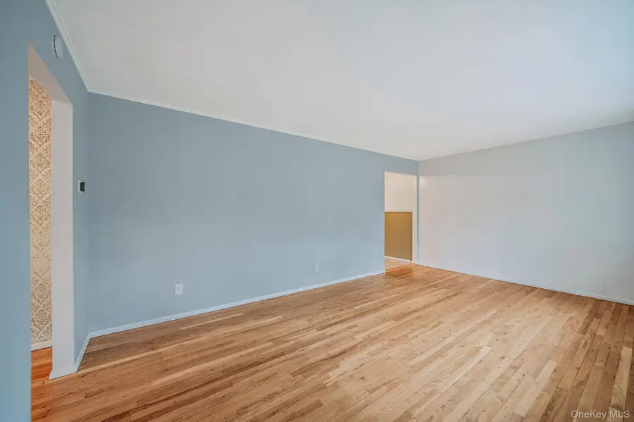 15 Raymond Avenue, Farmingville, NY 11738 - Image #3