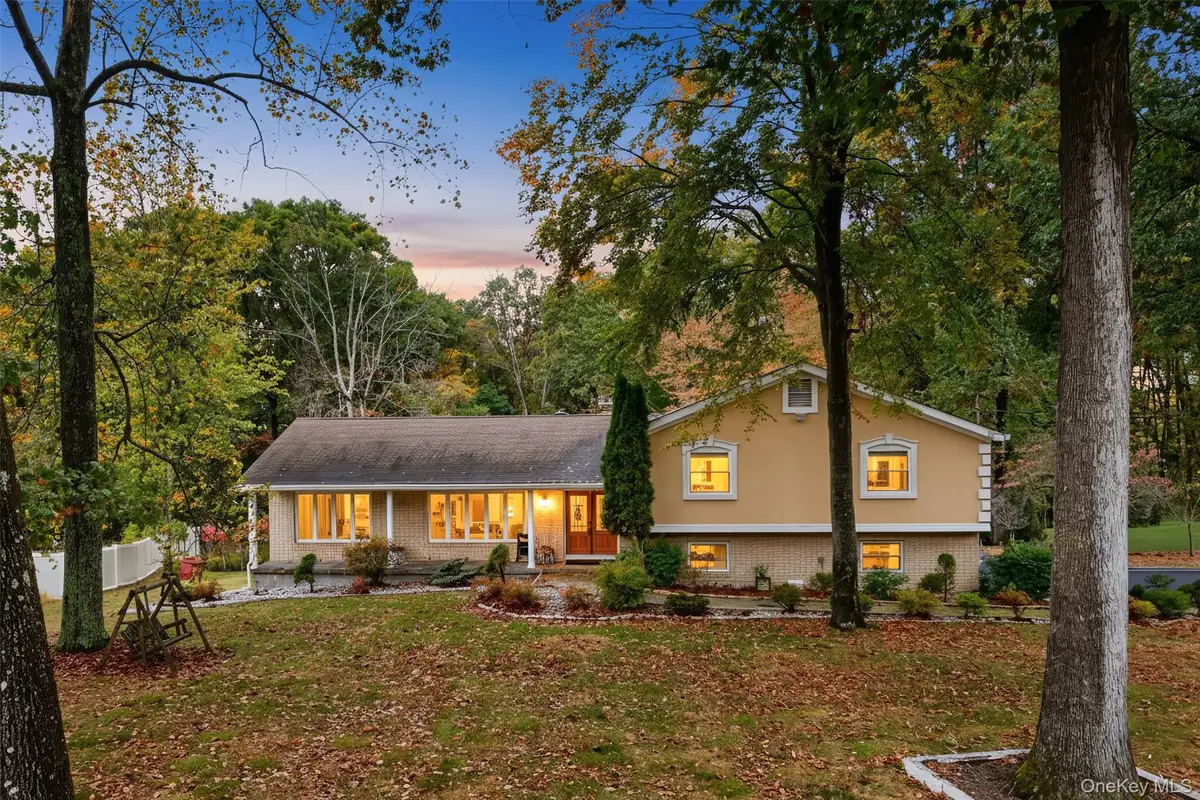 77 Dogwood Road, Hopewell Junction, NY 12533 - Image #1