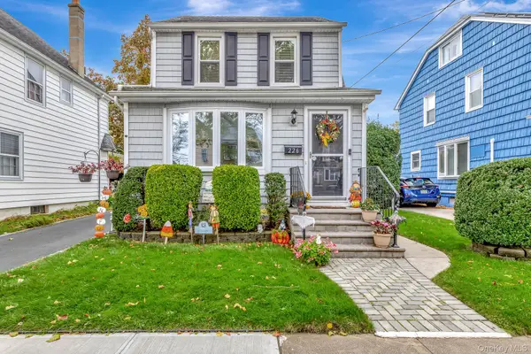 226 Park Avenue, Williston Park, NY 11596