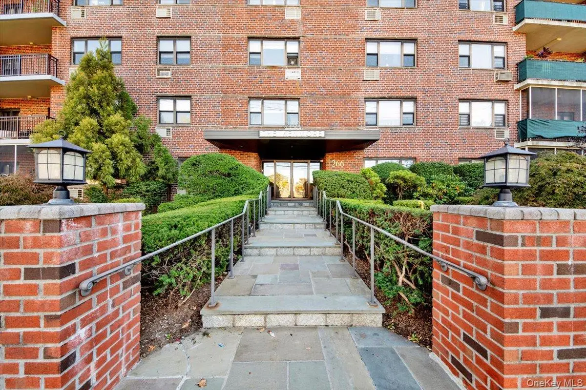 266 Pelham Road #5H, New Rochelle, NY 10805 - Image #1