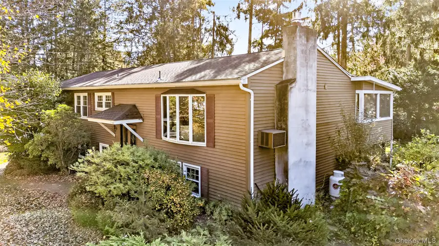 34 Lawrence Road, Hyde Park, NY 12538 - Image #3