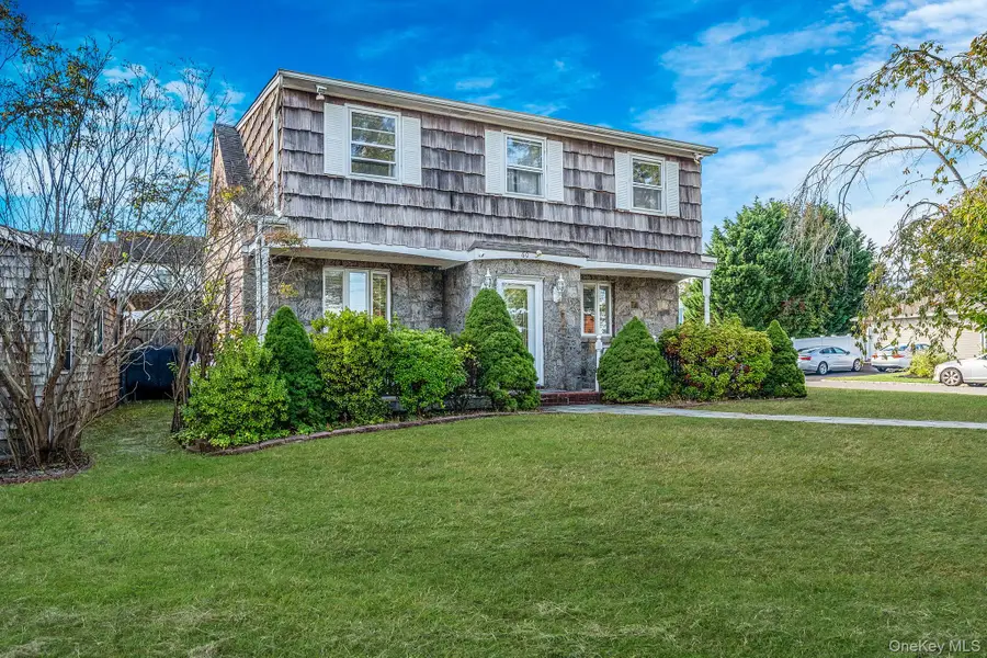 60 Lake Shore Drive, Patchogue, NY 11772 - Image #2