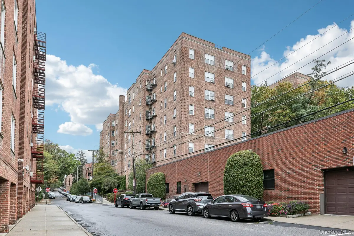 1 Bronxville Road Bronxville Road #4P, Bronxville, NY 10708 - Image #1