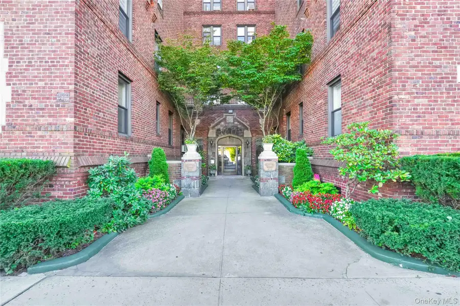167-10 Crocheron Avenue #1F, Flushing, NY 11358 - Image #2