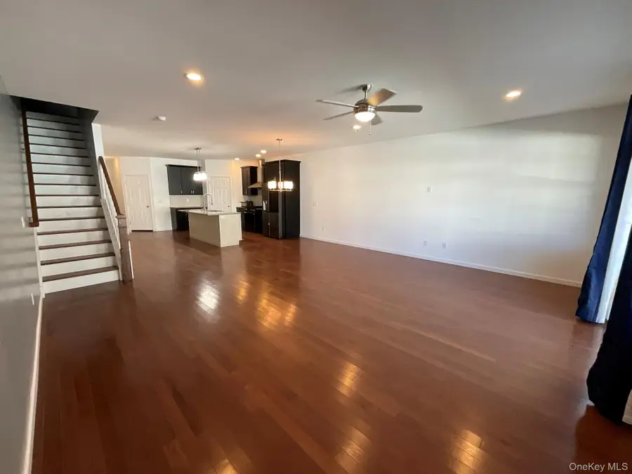 38 Stacey Way, Troy, NY 12180 - Image #3