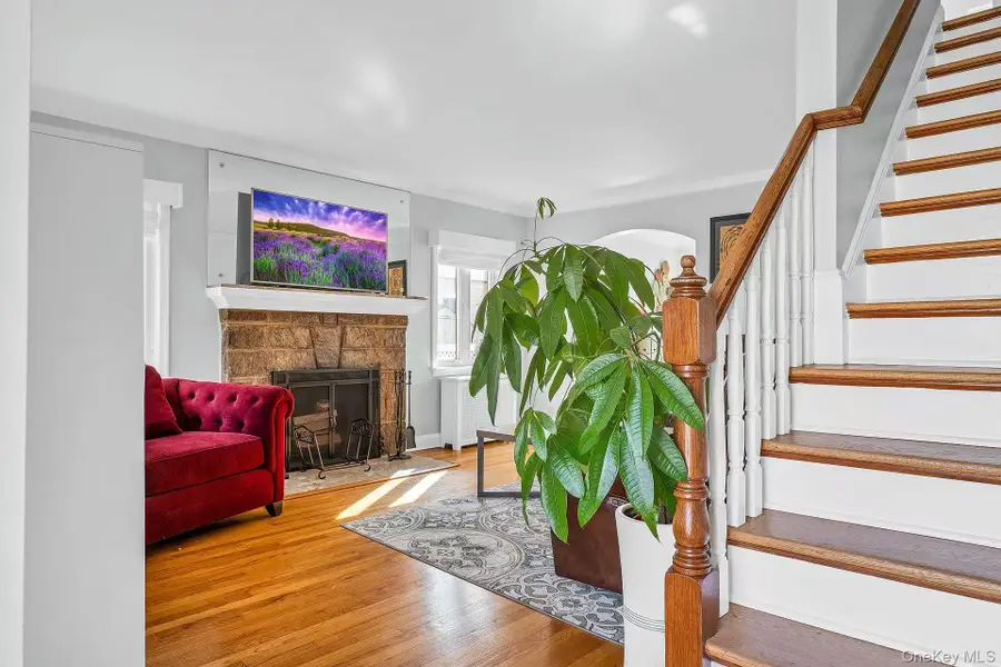 5636 213th Street, Bayside, NY 11364 - Image #3