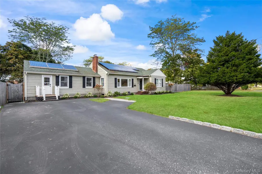 276 Bay Avenue, Patchogue, NY 11772 - Image #2