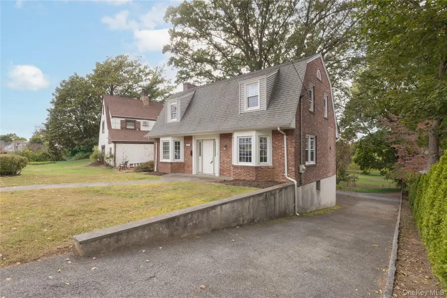63 Berkshire Road, Yonkers, NY 10710 - Image #3