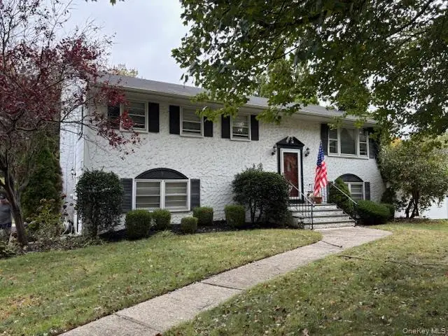 59 Edgewood Avenue, Oakdale, NY 11769 - Image #1