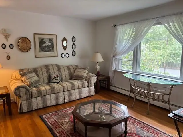 59 Edgewood Avenue, Oakdale, NY 11769 - Image #2