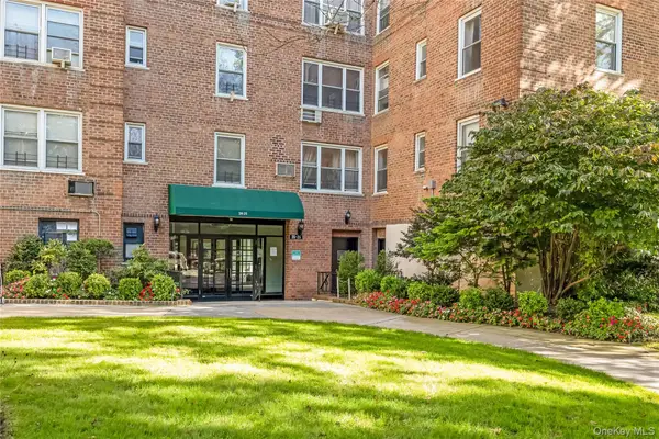 26-25 Union Street #3E, Flushing, NY 11354