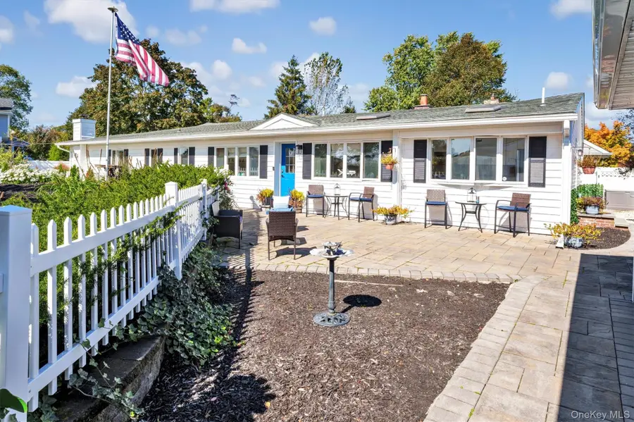 117 Middlesex Avenue, Oakdale, NY 11769 - Image #2