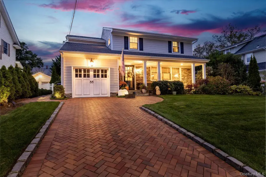 10 Princeton Street, Rockville Centre, NY 11570 - Image #2