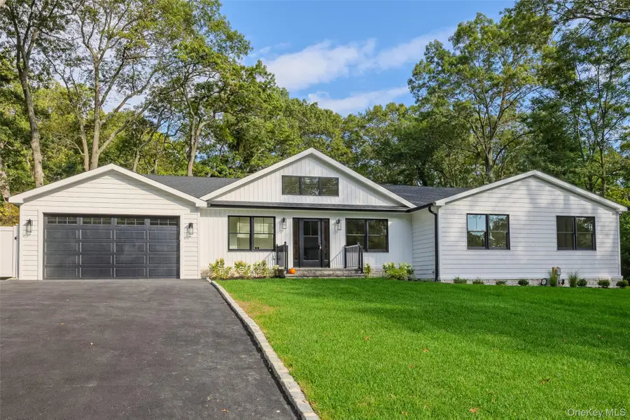 29 Seward Drive, Dix Hills, NY 11746 - Image #2