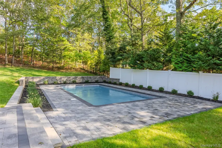 29 Seward Drive, Dix Hills, NY 11746 - Image #3
