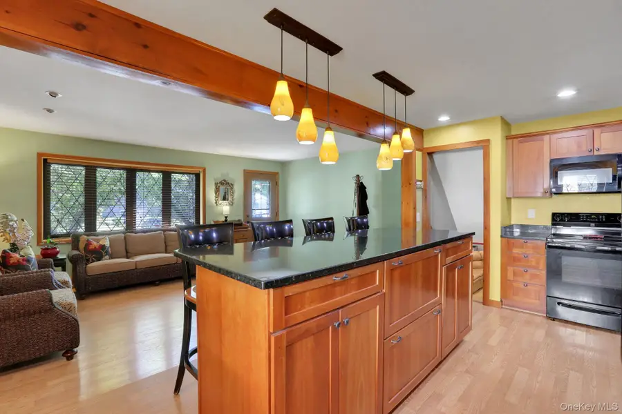 10 Benton Road, Poughkeepsie, NY 12603 - Image #3