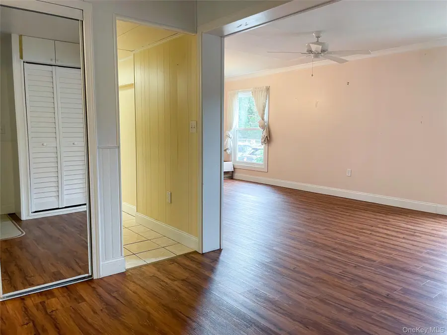 164 Rinaldi Boulevard #B, Poughkeepsie, NY 12601 - Image #3