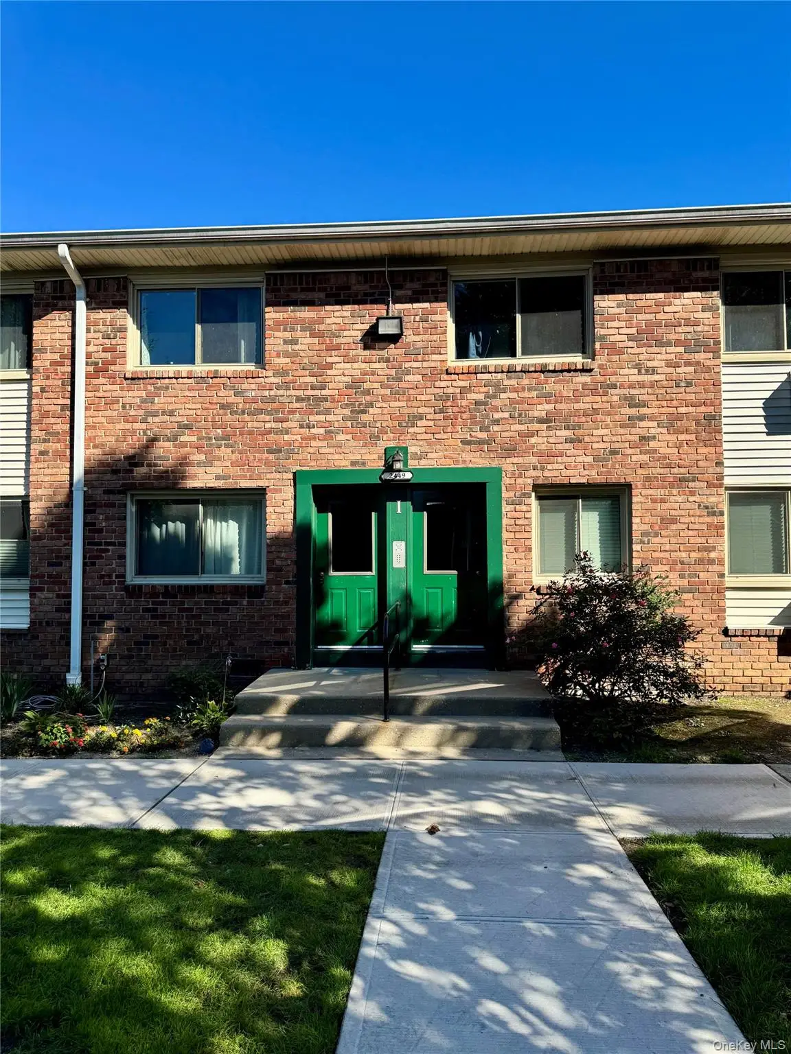 2449I Union Avenue #34A, Islip, NY 11751 - Image #1