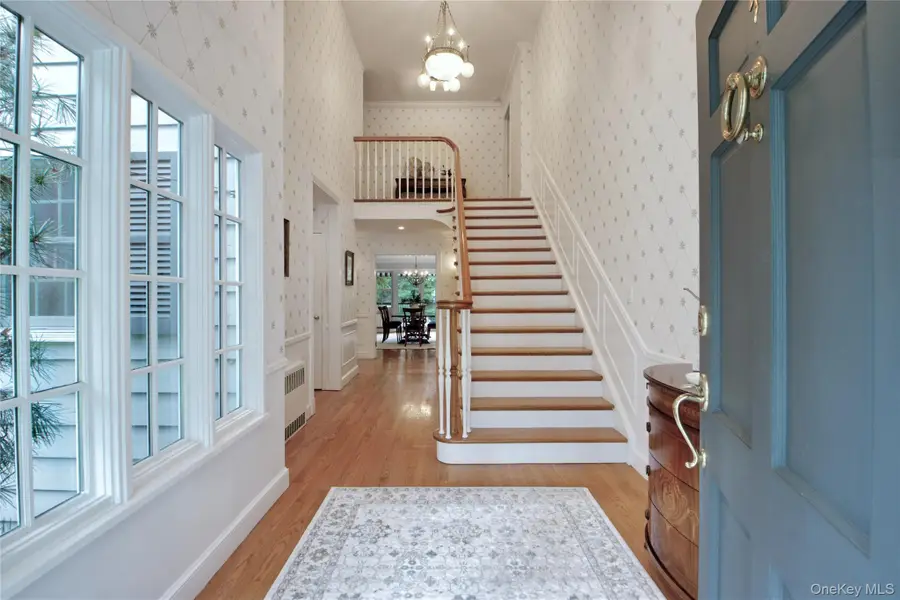 4 Kimson Court, Manhasset, NY 11030 - Image #3