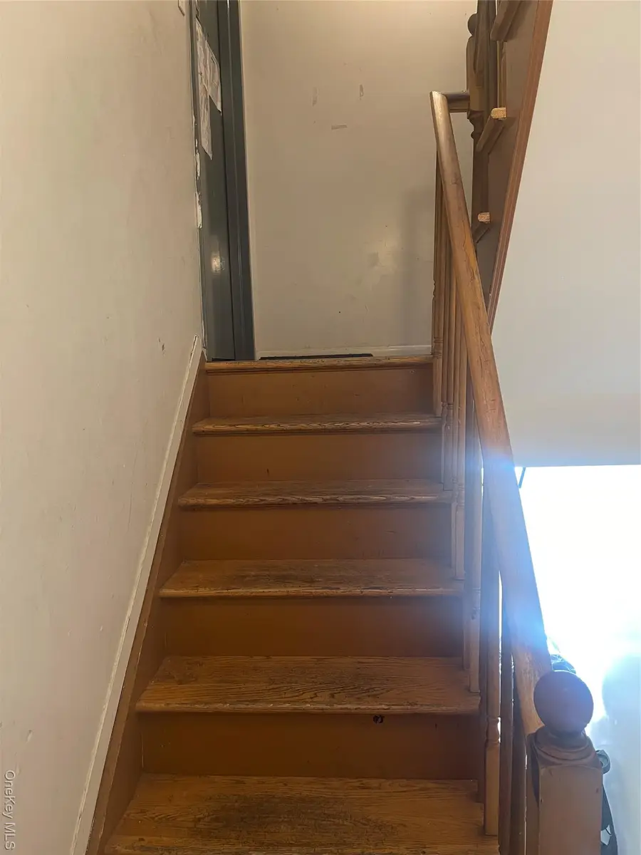 835 E 221st Street, Bronx, NY 10467 - Image #3