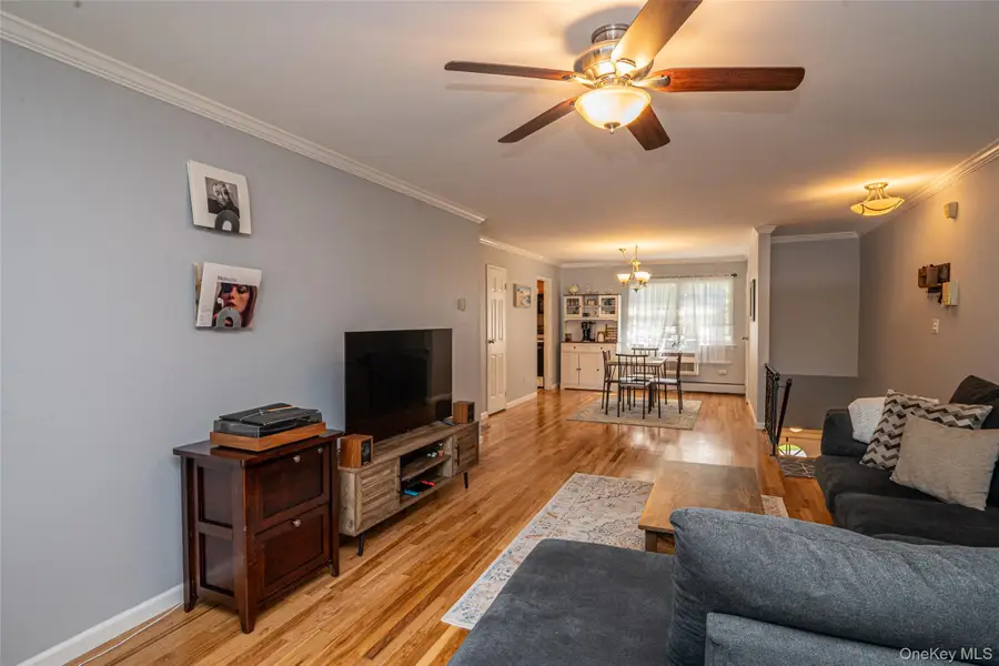 2319 Wilshire Lane #B19, Oakdale, NY 11769 - Image #3