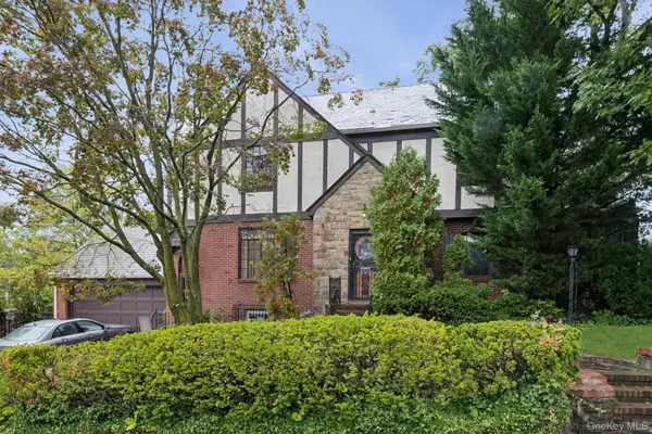 18015 Dalny Road, Jamaica Estates, NY 11432