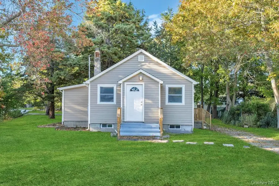 231 Elm Road W, Mastic Beach, NY 11951 - Image #2