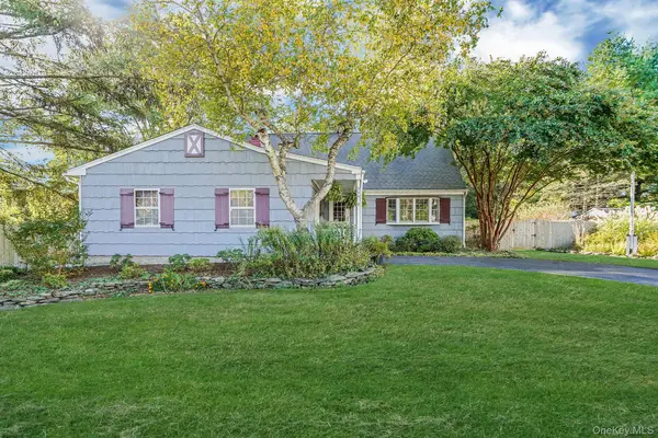 394 Cedarhurst Street, Islip Terrace, NY 11752