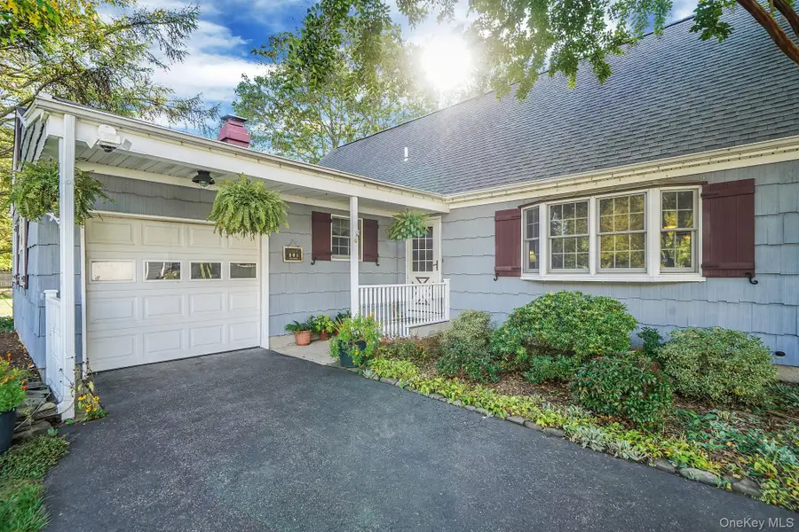 394 Cedarhurst Street, Islip Terrace, NY 11752 - Image #2