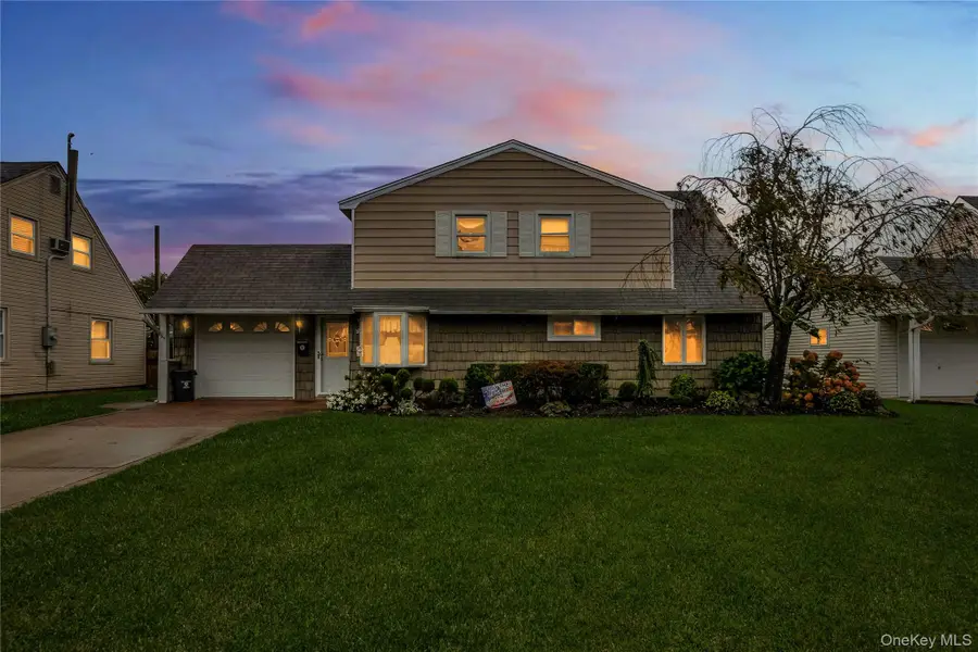 45 Shotgun Lane, Levittown, NY 11756 - Image #2