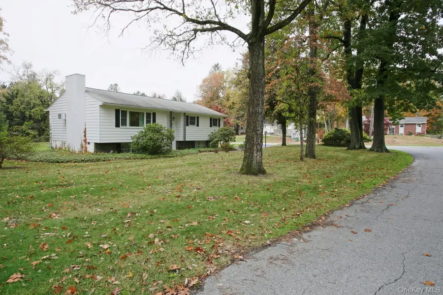 7 Margaret Drive, Hyde Park, NY 12538 - Image #3