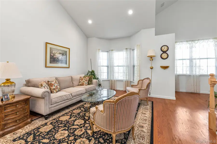 331 Spring Drive, East Meadow, NY 11554 - Image #3